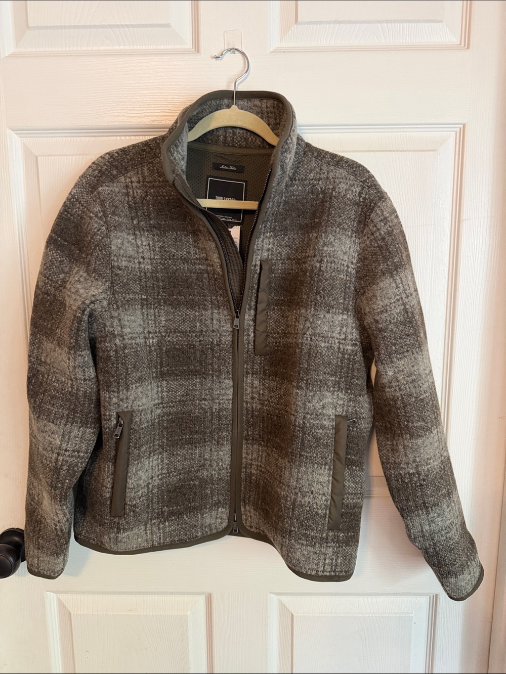 Todd Snyder Men's Full Zip Mock Jacket Sz XS.  NWT.  Color Is Olive